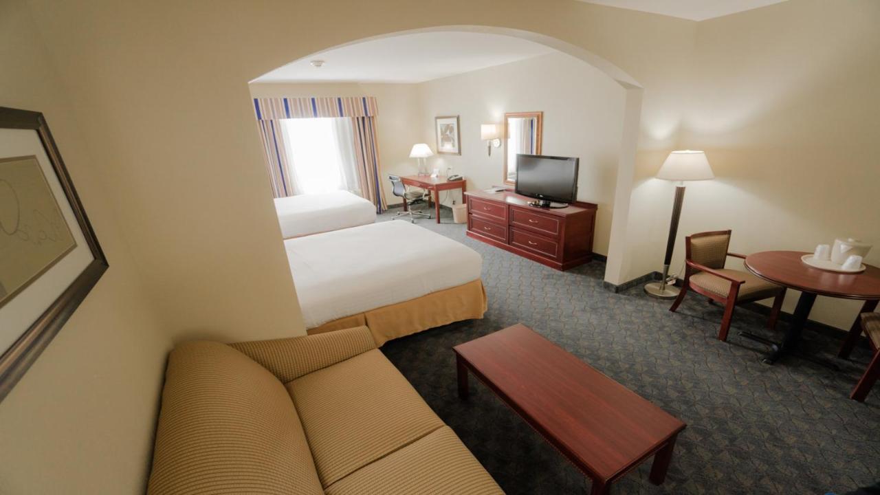 Holiday Inn Express Hotel & Suites Pampa By Ihg Rom bilde