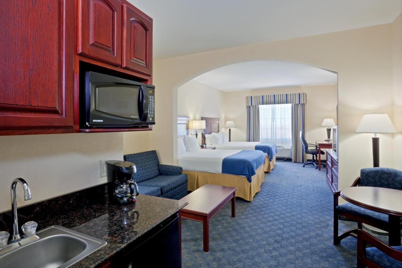 Holiday Inn Express Hotel & Suites Pampa By Ihg Rom bilde
