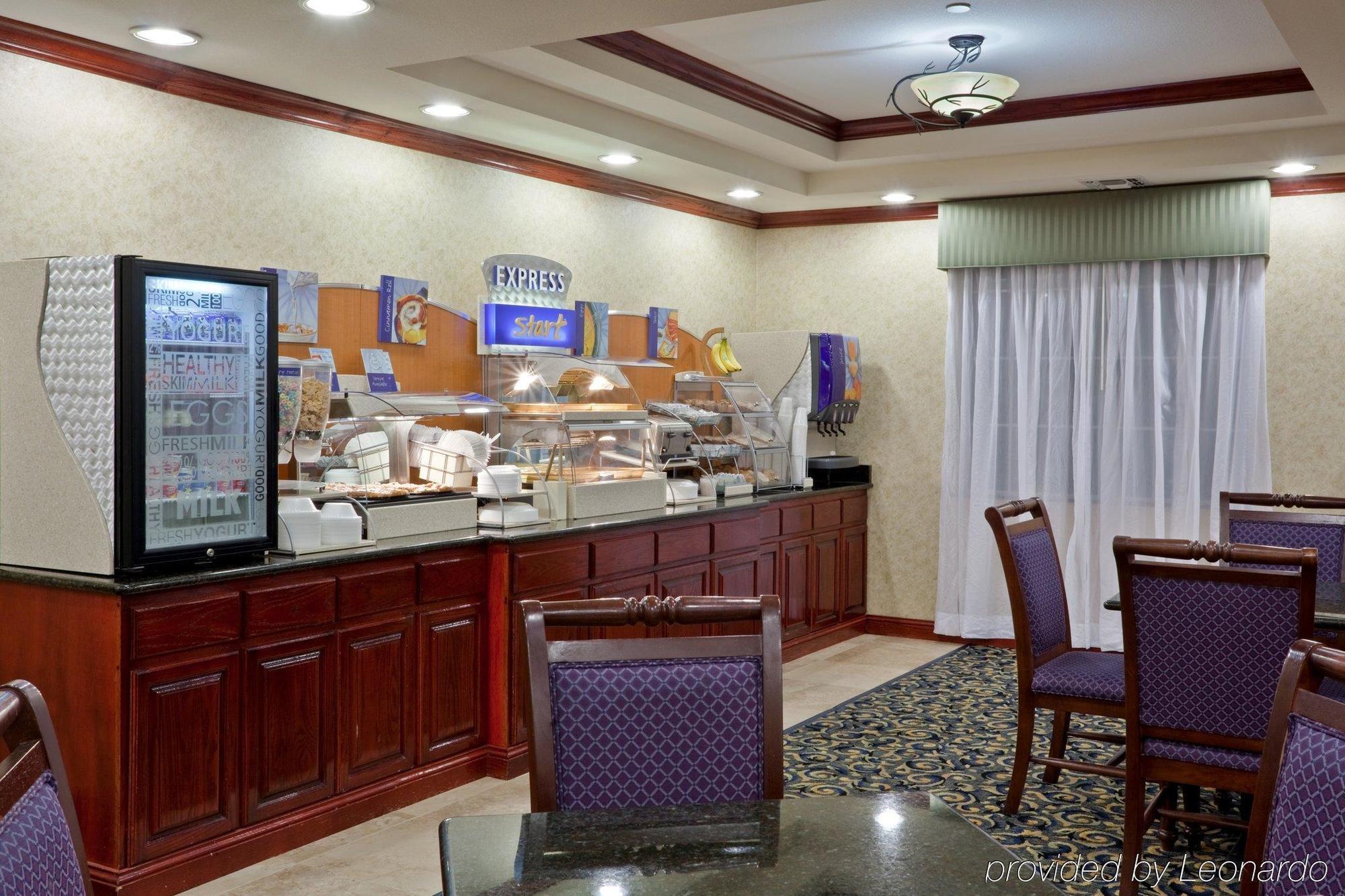 Holiday Inn Express Hotel & Suites Pampa, An Ihg Hotel Restaurant bilde