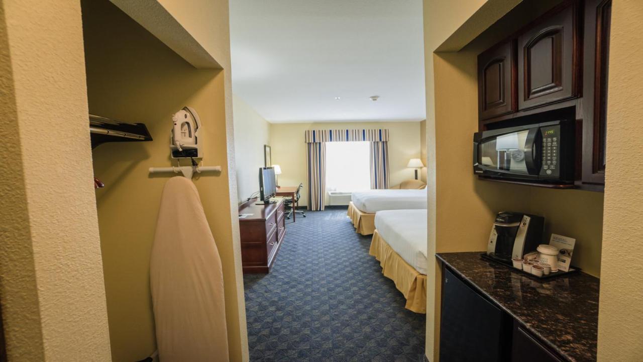Holiday Inn Express Hotel & Suites Pampa By Ihg Eksteriør bilde