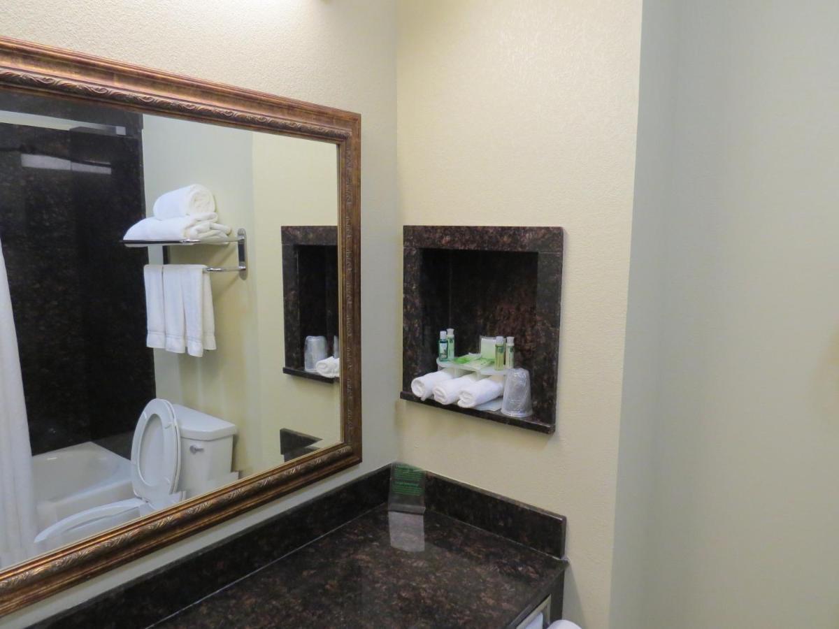 Holiday Inn Express Hotel & Suites Pampa By Ihg Eksteriør bilde